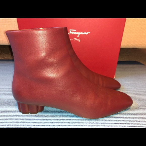 Salvatore Ferragamo Molfetta Flower Heel 30mm Boot - Picture 6 of 9